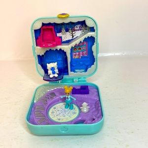 Polly Pocket Hidden Hideouts Frosty Fairytale